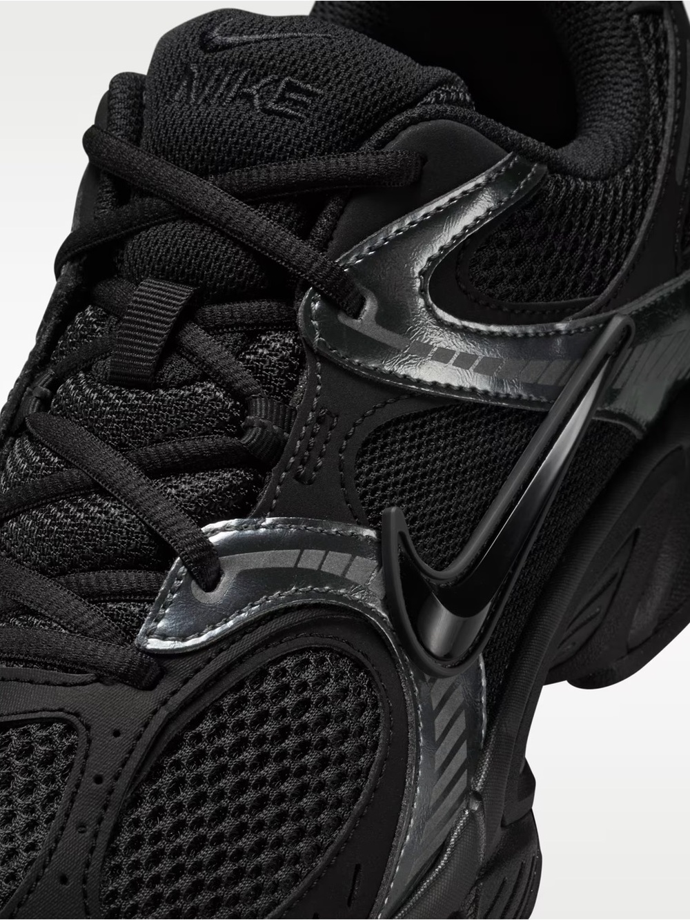 Nike V5 RNR - Picture 2 of 10